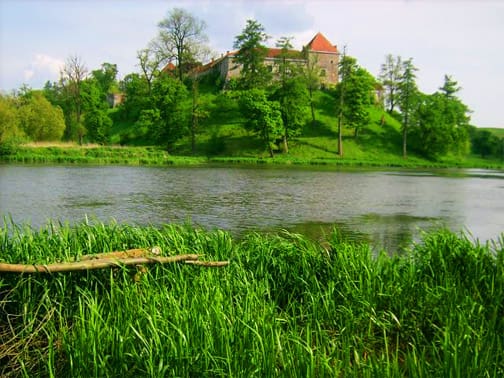 Замок Свирж. Река Свирж