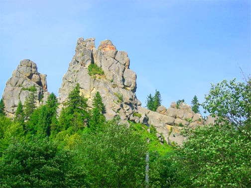 Урицкие скалы. Тустань