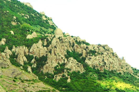 урочище Демерджи, долина приведений Демерджи